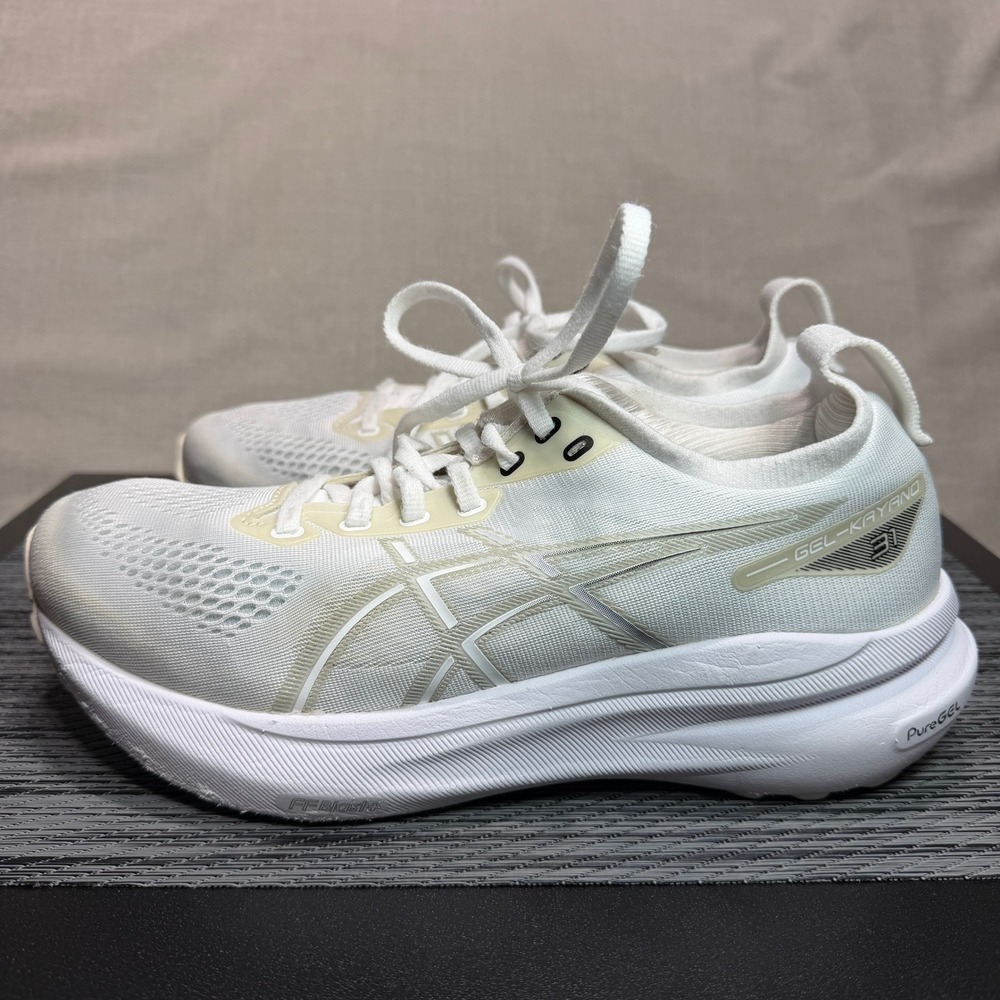 ASICS GEL-Kayano 31 Running Shoes - Mens 7 - White 1011B867 Running Sneakers